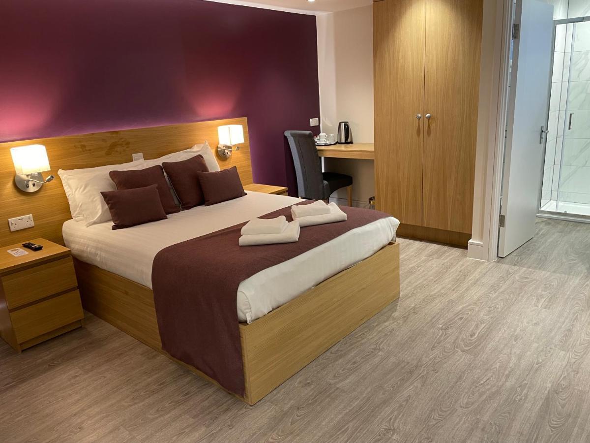 Holtwhites Hotel 3*